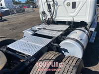 2012 Freightliner Freghtliner Cascadia 6X4 T/A D