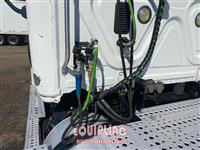 2012 Freightliner Freghtliner Cascadia 6X4 T/A D