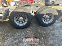 2020 Peterbilt 579 6X4 T/A MID ROOF TRUCK TRA