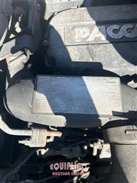 2020 Peterbilt 579 6X4 T/A MID ROOF TRUCK TRA