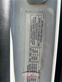 2020 Peterbilt 579 6X4 T/A MID ROOF TRUCK TRA