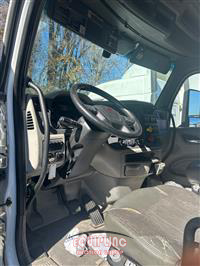 2020 Peterbilt 579 6X4 T/A MID ROOF TRUCK TRA