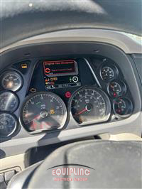 2020 Peterbilt 579 6X4 T/A MID ROOF TRUCK TRA