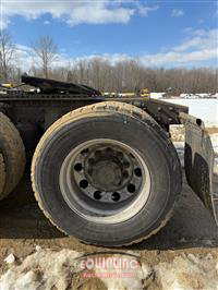 2016 Freightliner CASCADIA 125 6X4 T/A SLEEPER T