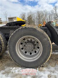 2016 Freightliner CASCADIA 125 6X4 T/A SLEEPER T