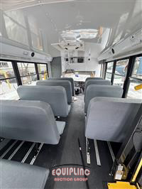 2022 Chevrolet EXPRESS 3500