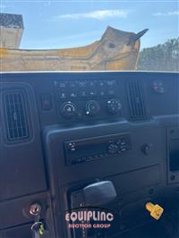 2020 International MV607 4X2 S/A 26FT BOX TRUCK