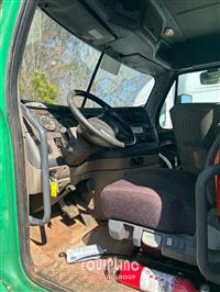 2019 Freightliner Cascadia CA113DC 6X4 T/A DAY C