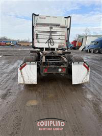 2020 International LT625