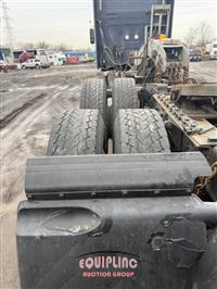 2014 Freightliner CASCADIA 6X4 T/A DAY CAB TRUCK