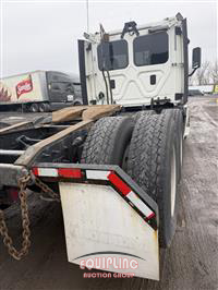 2014 Freightliner CASCADIA 6X4 T/A DAY CAB TRUCK