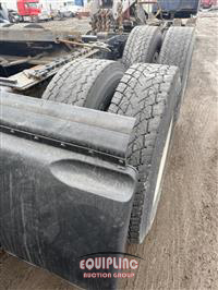 2014 Freightliner CASCADIA 6X4 T/A DAY CAB TRUCK