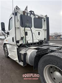 2014 Freightliner CASCADIA 6X4 T/A DAY CAB TRUCK