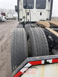 2014 Freightliner CASCADIA 6X4 T/A DAY CAB TRUCK
