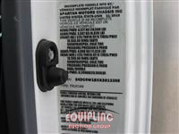 2019 Isuzu NPR 4X2 S/A  20FT BOX TRUCK