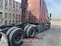 2019 Freightliner CASCADIA 126 6X4 T/A SLEEPER T