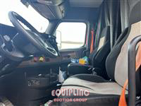 2019 Freightliner CASCADIA 126 6X4 T/A SLEEPER T