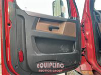 2019 Freightliner CASCADIA 126 6X4 T/A SLEEPER T