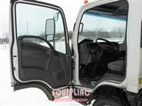 2019 Isuzu NPR 4X2 S/A  20FT BOX TRUCK