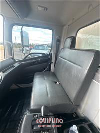 2019 Hino 268 26FT 4X2 S/A NON CDL BOX T