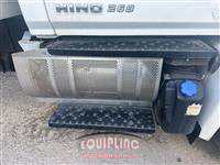 2019 Hino 268 26FT 4X2 S/A NON CDL BOX T