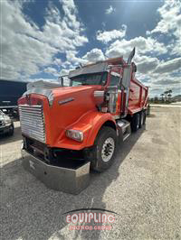 1995 Kenworth T800 TRI/A DUMP TRUCK TRACTOR