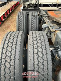 2018 Freightliner CASCADIA 6X4 T/A SLEEPER TRUCK