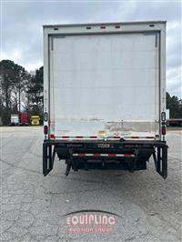 2018 International 4300 4X2 S/A 26FT NON CDL BOX 