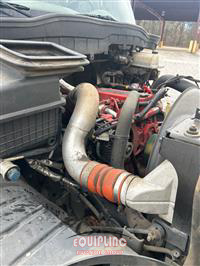 2018 International 4300 4X2 S/A 26FT NON CDL BOX 