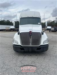2019 Kenworth T680 T/A 6X4 SLEEPER TRUCK TRA
