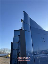 2012 Volvo VNL64T630 6X4 T/A SLEEPER TRUC