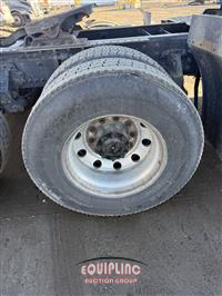 2012 Volvo VNL64T630 6X4 T/A SLEEPER TRUC