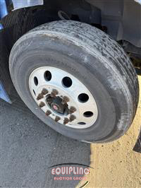 2012 Volvo VNL64T630 6X4 T/A SLEEPER TRUC