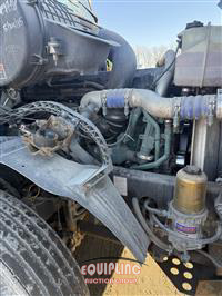 2012 Volvo VNL64T630 6X4 T/A SLEEPER TRUC