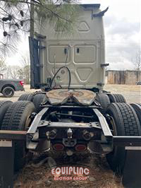 2020 Freightliner Cascadia CA125SLP 6X4 T/A SLEE