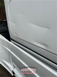 2020 Freightliner Cascadia CA125SLP 6X4 T/A SLEE