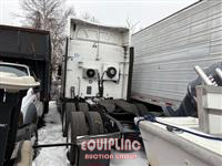 2017 Peterbilt 579 6X4 T/A SLEEPER TRUCK TRAC