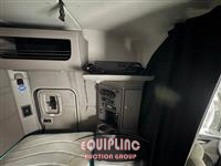 2017 Peterbilt 579 6X4 T/A SLEEPER TRUCK TRAC