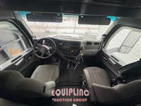 2017 Peterbilt 579 6X4 T/A SLEEPER TRUCK TRAC