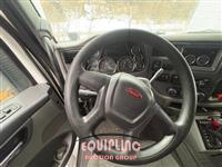 2017 Peterbilt 579 6X4 T/A SLEEPER TRUCK TRAC