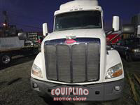 2017 Peterbilt 579 6X4 T/A SLEEPER TRUCK TRAC