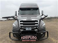 2022 Freightliner CASCADIA 6X4 T/A SLEEPER TRUCK