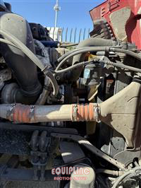 2017 Freightliner CASCADIA 6X4 T/A SLEEPER TRUCK