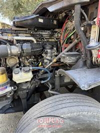 2017 Freightliner CASCADIA 6X4 T/A SLEEPER TRUCK