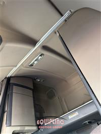 2017 Freightliner CASCADIA 6X4 T/A SLEEPER TRUCK