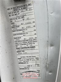 2005 Chevrolet EXPRESS 3500 4X2 S/A BOX TRUCK