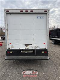 2005 Chevrolet EXPRESS 3500 4X2 S/A BOX TRUCK