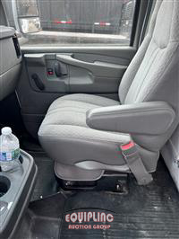 2005 Chevrolet EXPRESS 3500 4X2 S/A BOX TRUCK