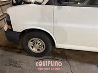 2018 Chevrolet EXPRESS 3500 4X2 S/A 12FT  BOX