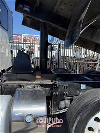 2019 Peterbilt 567 TRI/A DUMP TRUCK 